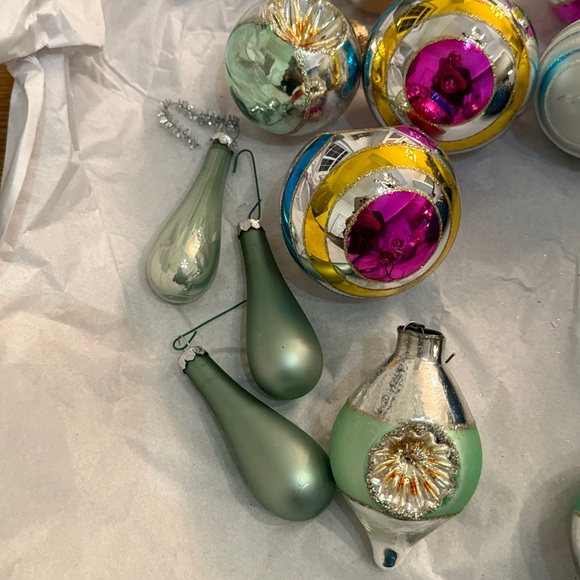 Vintage Style Holiday Ornament Set - Multicolor - Picture 4 of 10